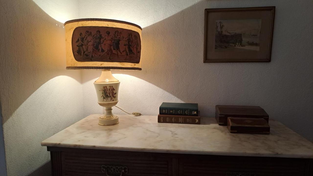 Arvore Cozy Com Jardim Luaran gambar