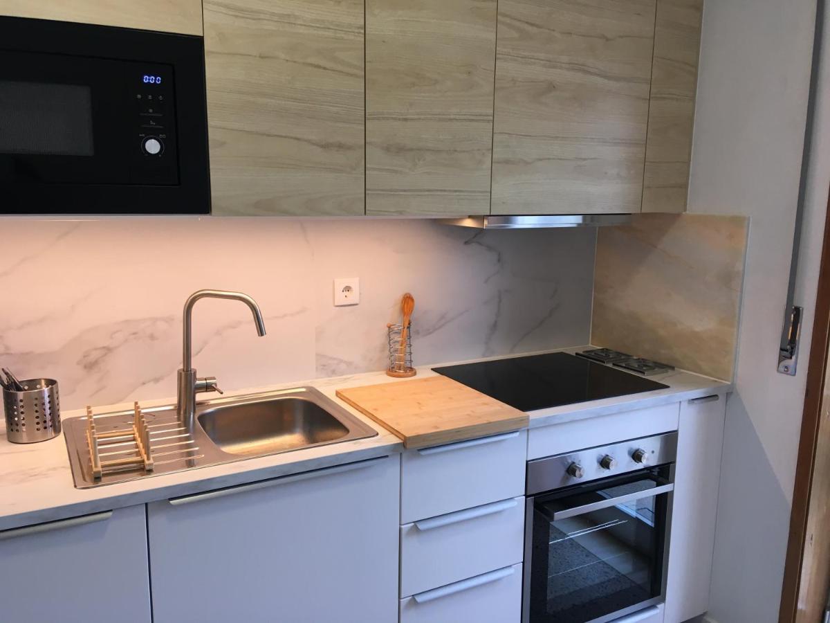Arvore Cozy Com Jardim Luaran gambar